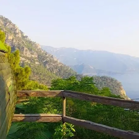 Mandala Parque de Campismo Faralya